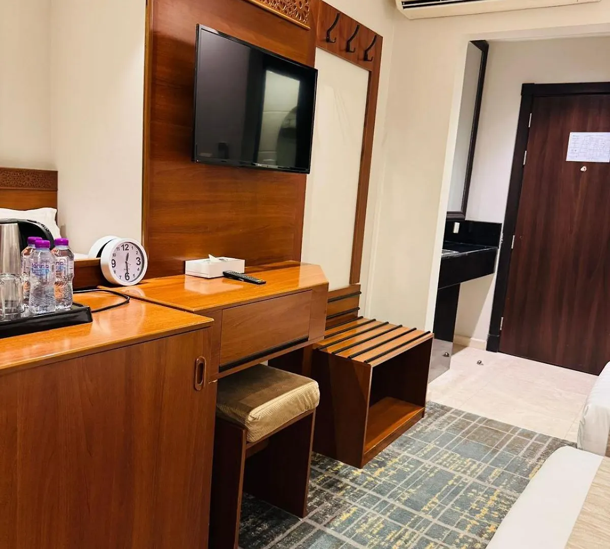 Alzaer Almutamyez Ajyad Hotel Mecca